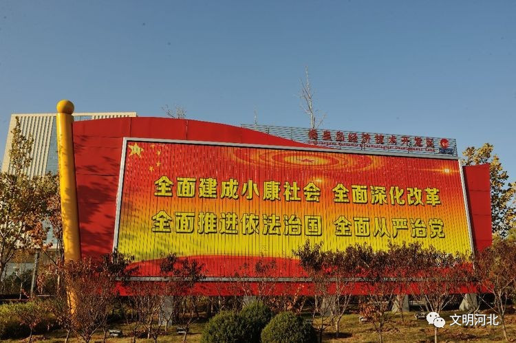 ‘kaiyun开云网页版’布艺沙发清洁保养要注意些什么呢?(图2) kaiyun网页登录入口